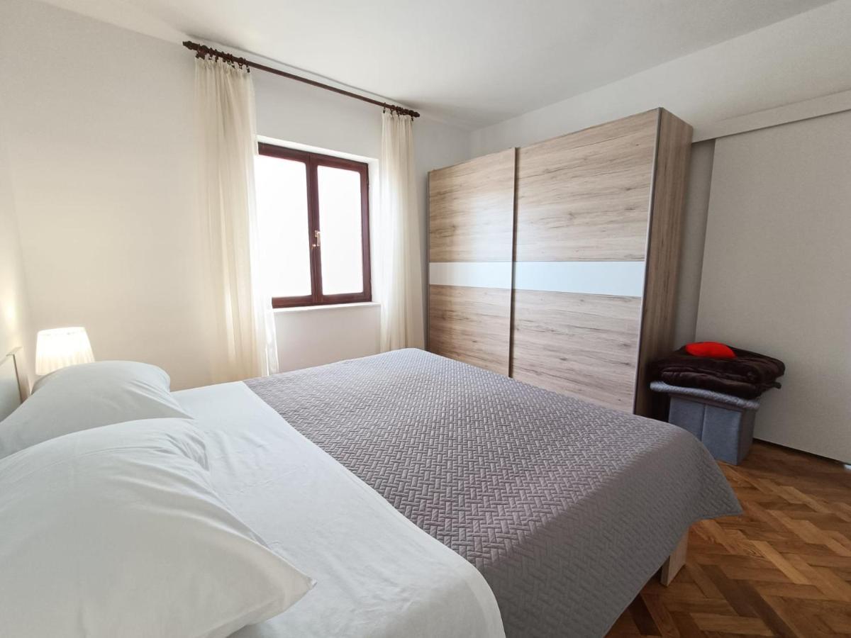 Apartments Devic Sukošan Eksteriør bilde